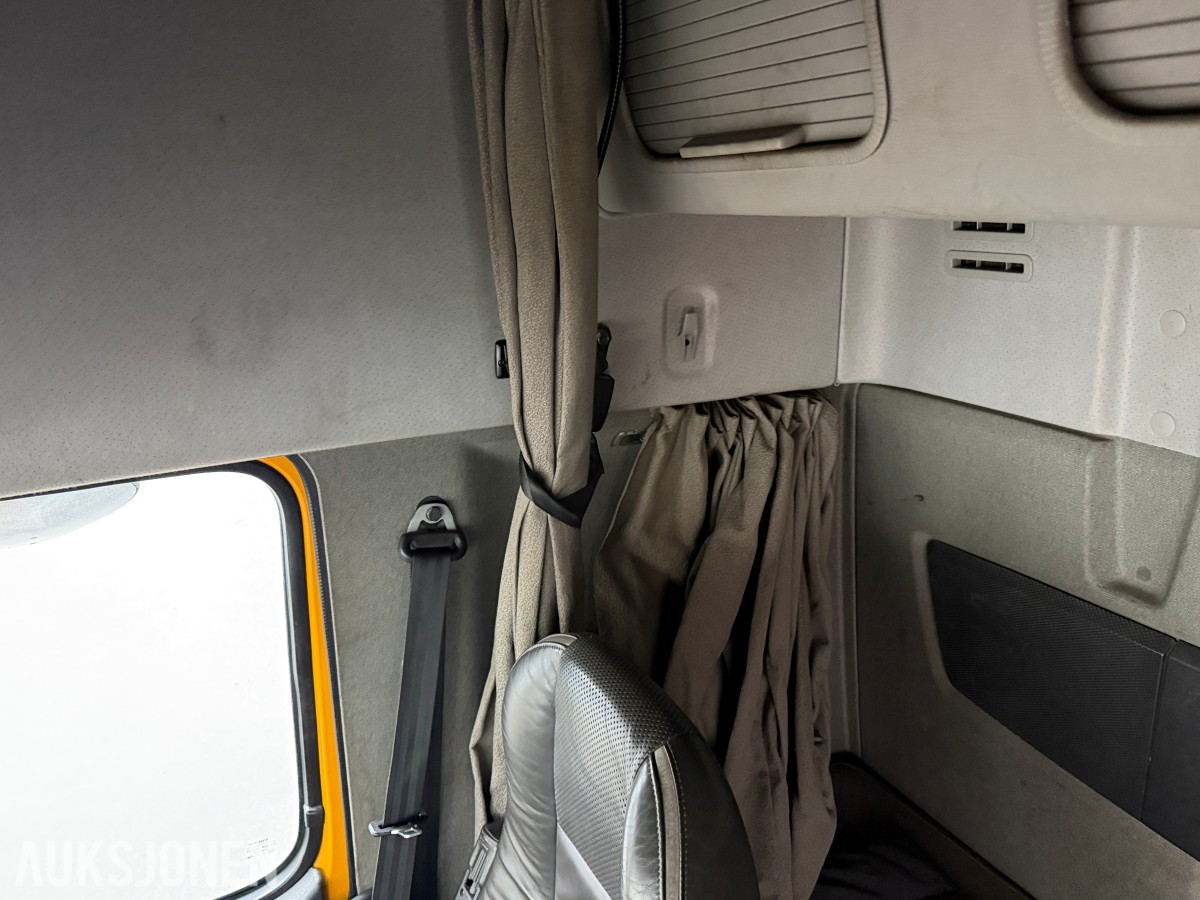2012 Volvo FH540 lastebil med AMW stolperigg