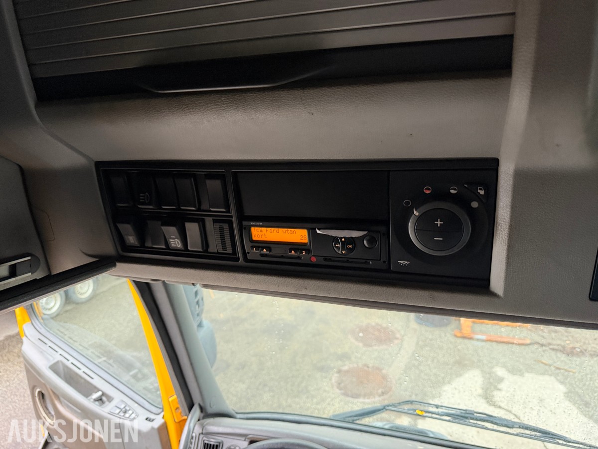 2012 Volvo FH540 lastebil med AMW stolperigg