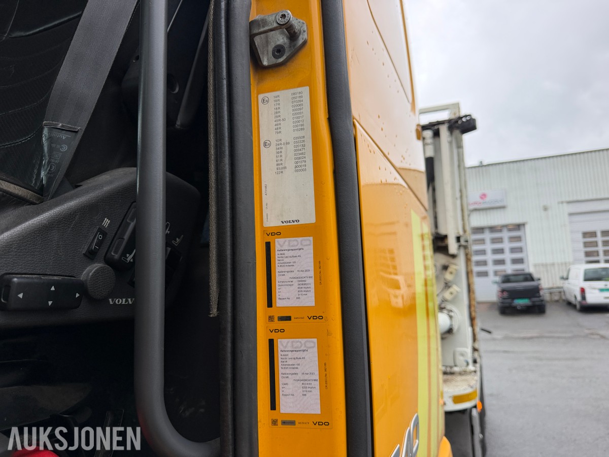 2012 Volvo FH540 lastebil med AMW stolperigg