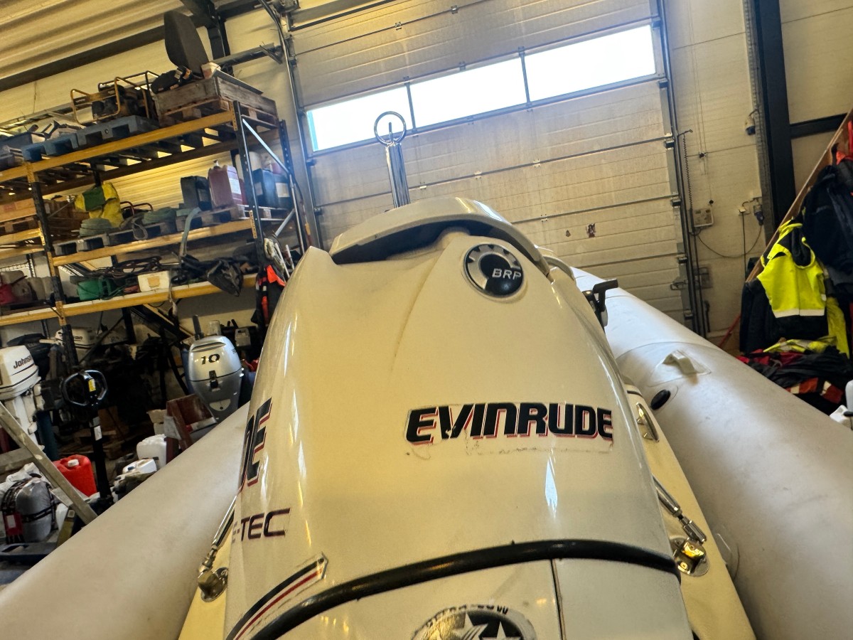 Zodiac YACHT LINE 470 DL RIB /m 75HK Evinrude med 2017 Tysse båthenger