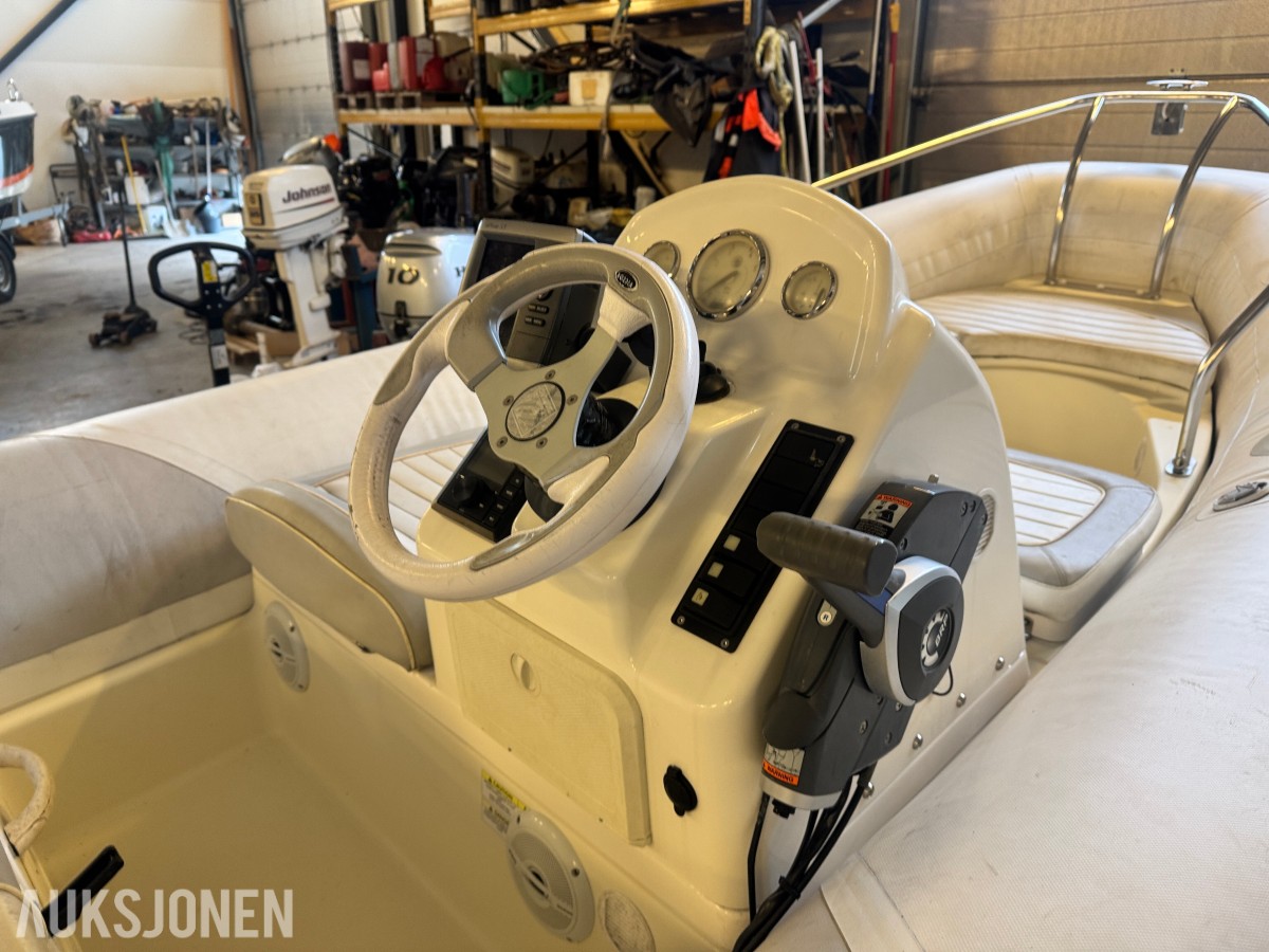 Zodiac YACHT LINE 470 DL RIB /m 75HK Evinrude med 2017 Tysse båthenger