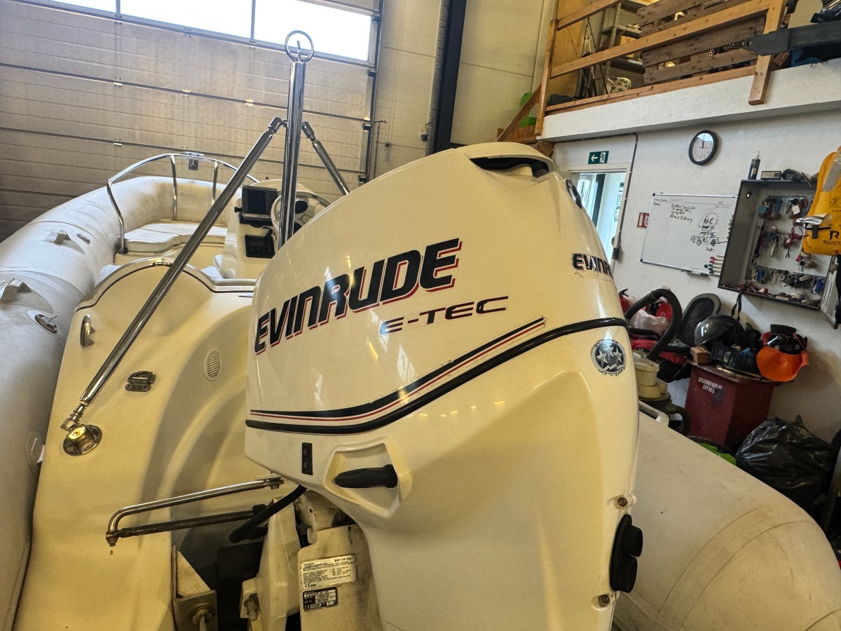 Zodiac YACHT LINE 470 DL RIB /m 75HK Evinrude med 2017 Tysse båthenger