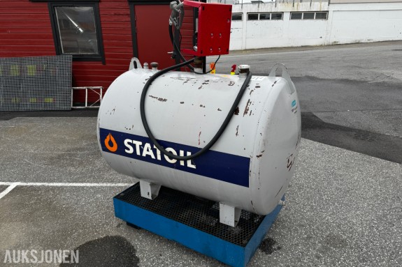 1000 liters Dieseltank med pumpe, telleverk og fyllepistol - Jonex Oppsamlingsfat under