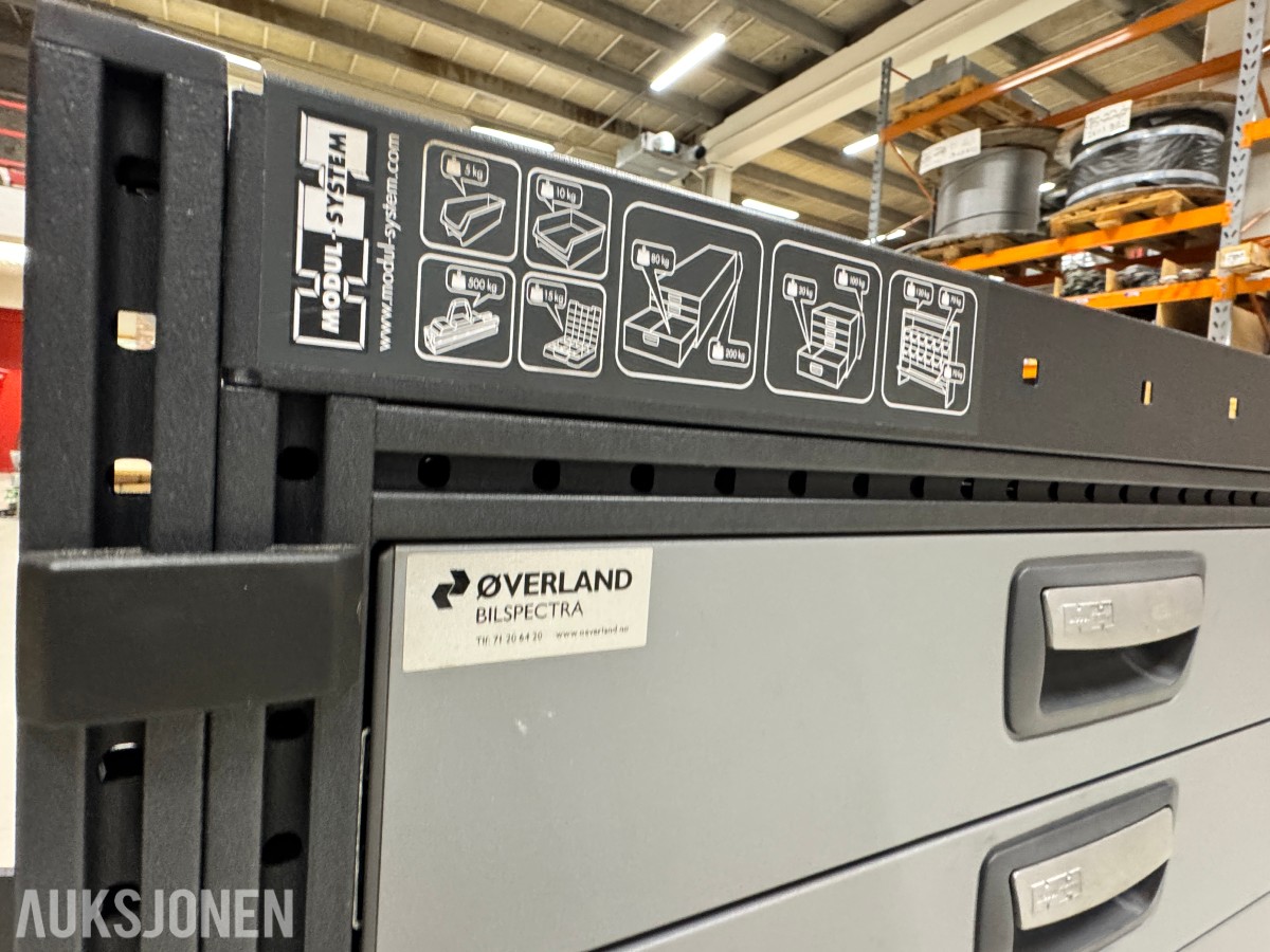 Modul-System bilinnredning