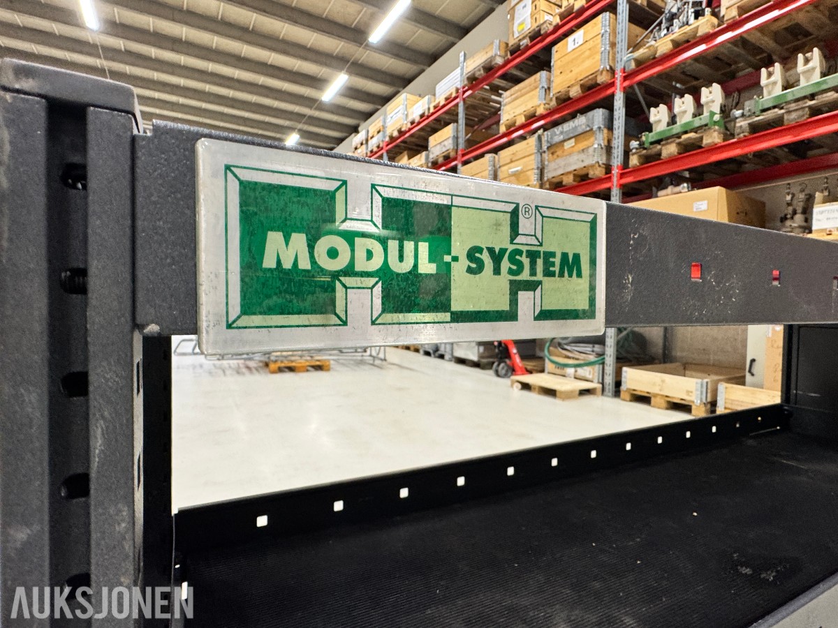 Modul-System bilinnredning