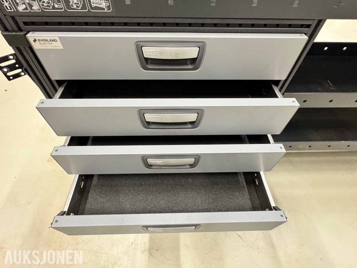 Modul-System bilinnredning