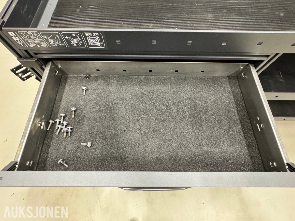 Modul-System bilinnredning