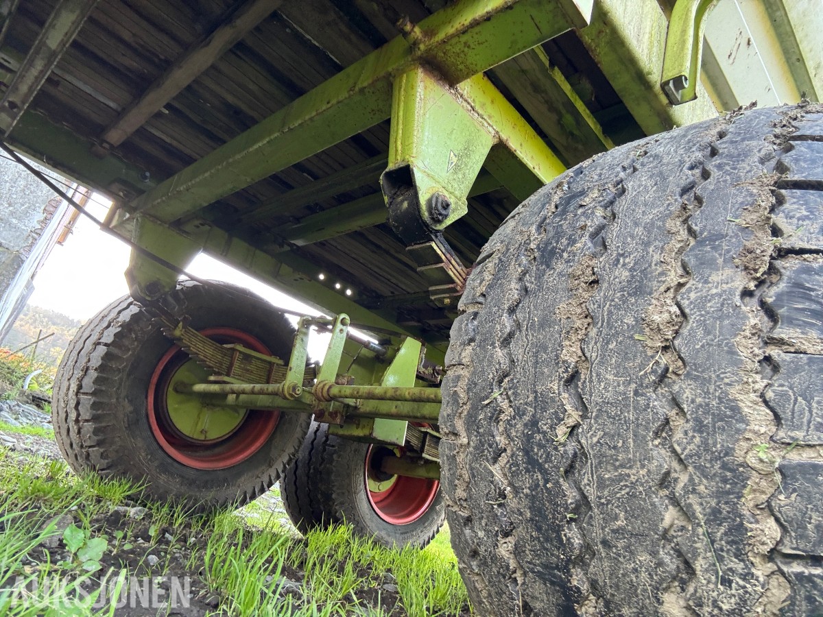 Claas Sprint 324 K lessevogn, 20,5 m³ - 31 kniver