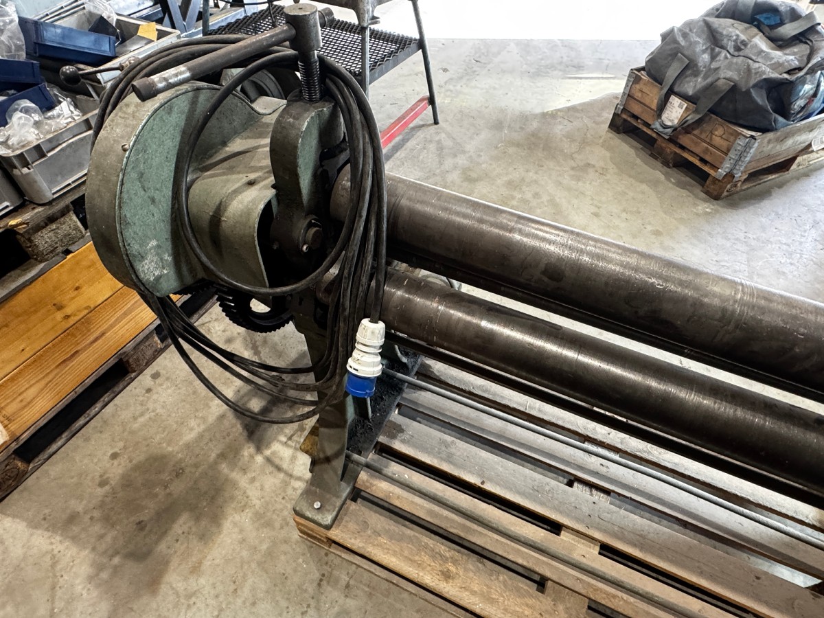 Voigt & Haeffner 3-rulls platevalse / metallvalse - Type 15 III W4g - 230 V
