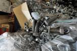 1 palle med diverse festemateriell - bolter, muttere, skiver mm - 400 kg