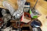 1 palle med diverse festemateriell - bolter, muttere, skiver mm - 400 kg