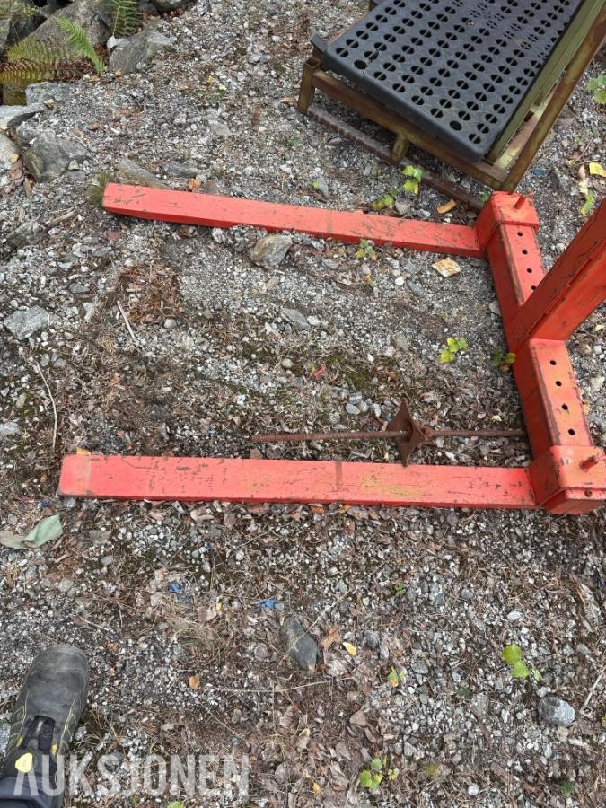 pallegaffel 2000 kg *Ingen minstepris*