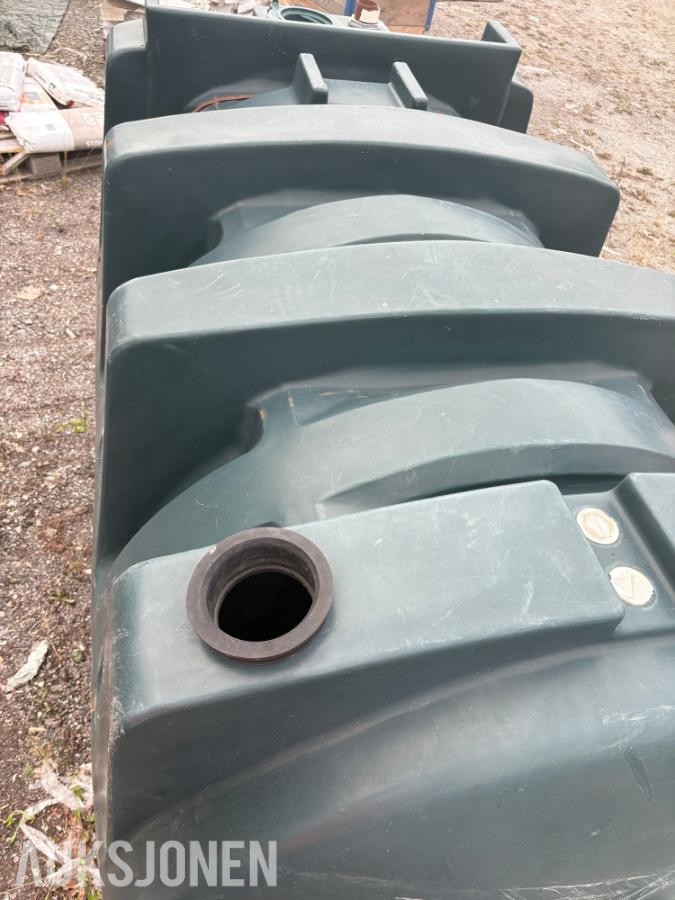 septiktank 2000l *Ingen minstepris*