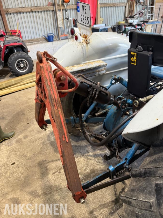 1972 FORD SUPER DEXTA - MVA FRI TRAKTOR