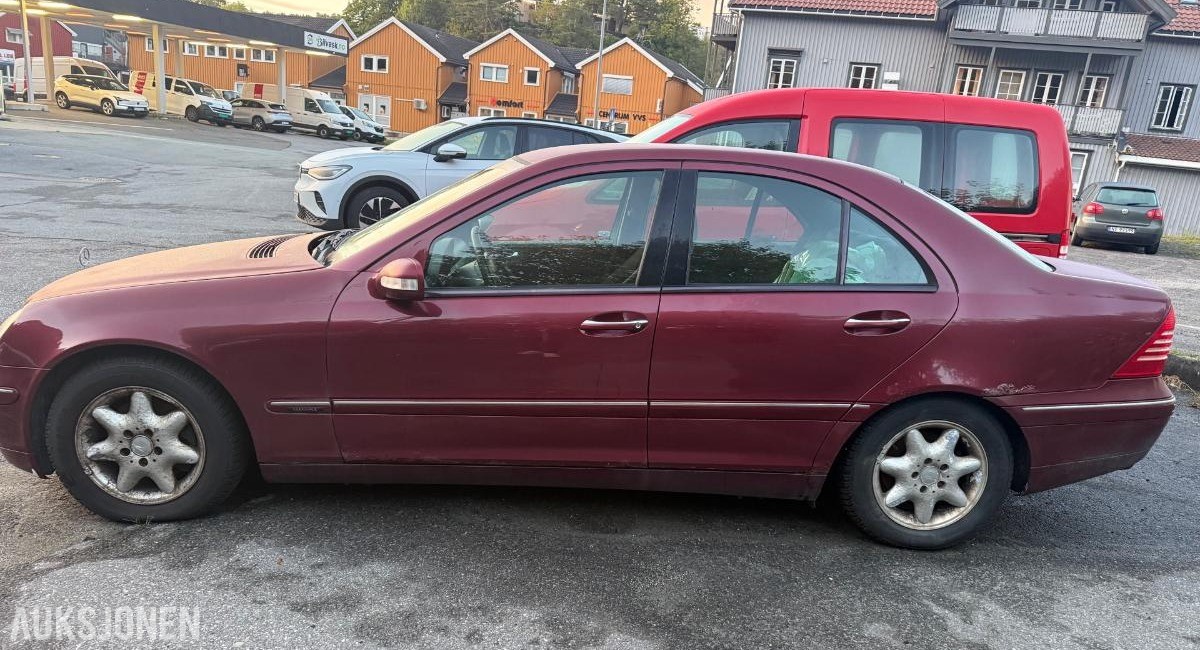 2001 Mercedes-Benz C200 KOMPRESSOR 163HK AUTOMAT REP. OBJEKT EU-OK 11.27