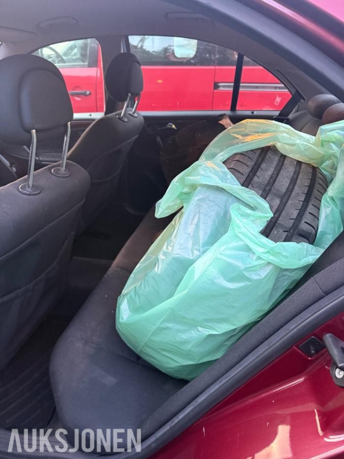 2001 Mercedes-Benz C200 KOMPRESSOR 163HK AUTOMAT REP. OBJEKT EU-OK 11.27
