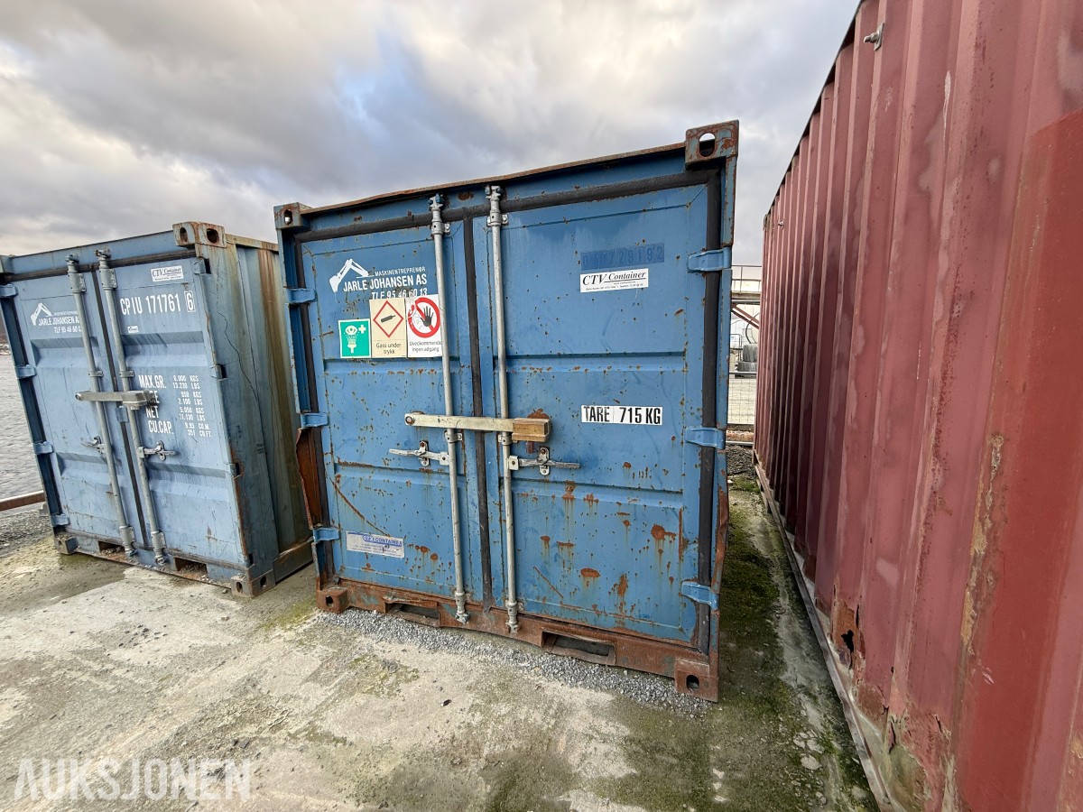 8 Fots container med verktøy/utstyr