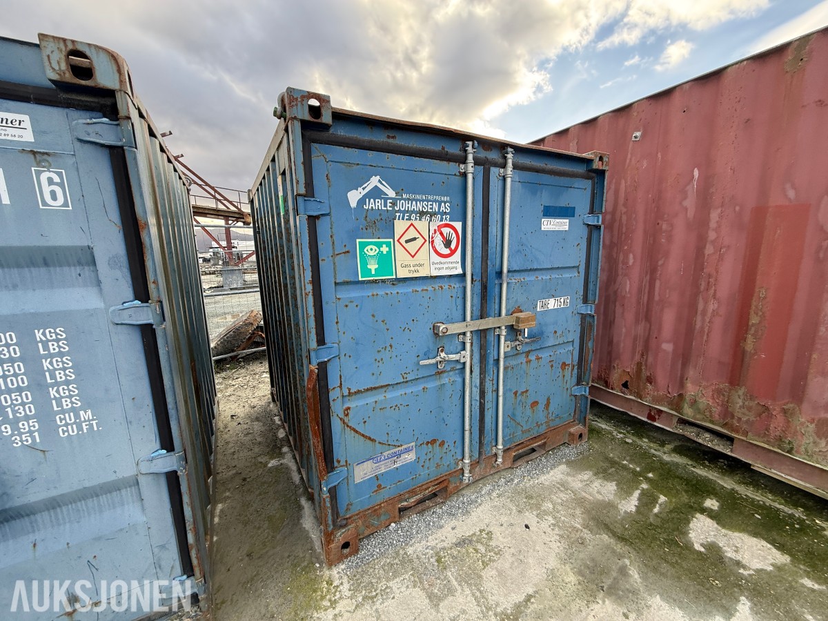 8 Fots container med verktøy/utstyr