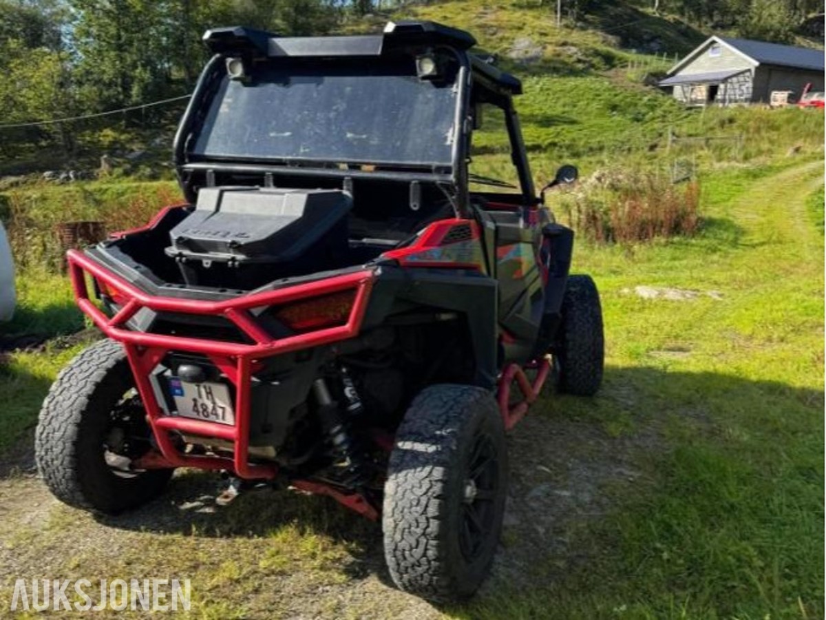 2016 UTV - Polaris RZR - med brøyteskjær, Traktorregistrert