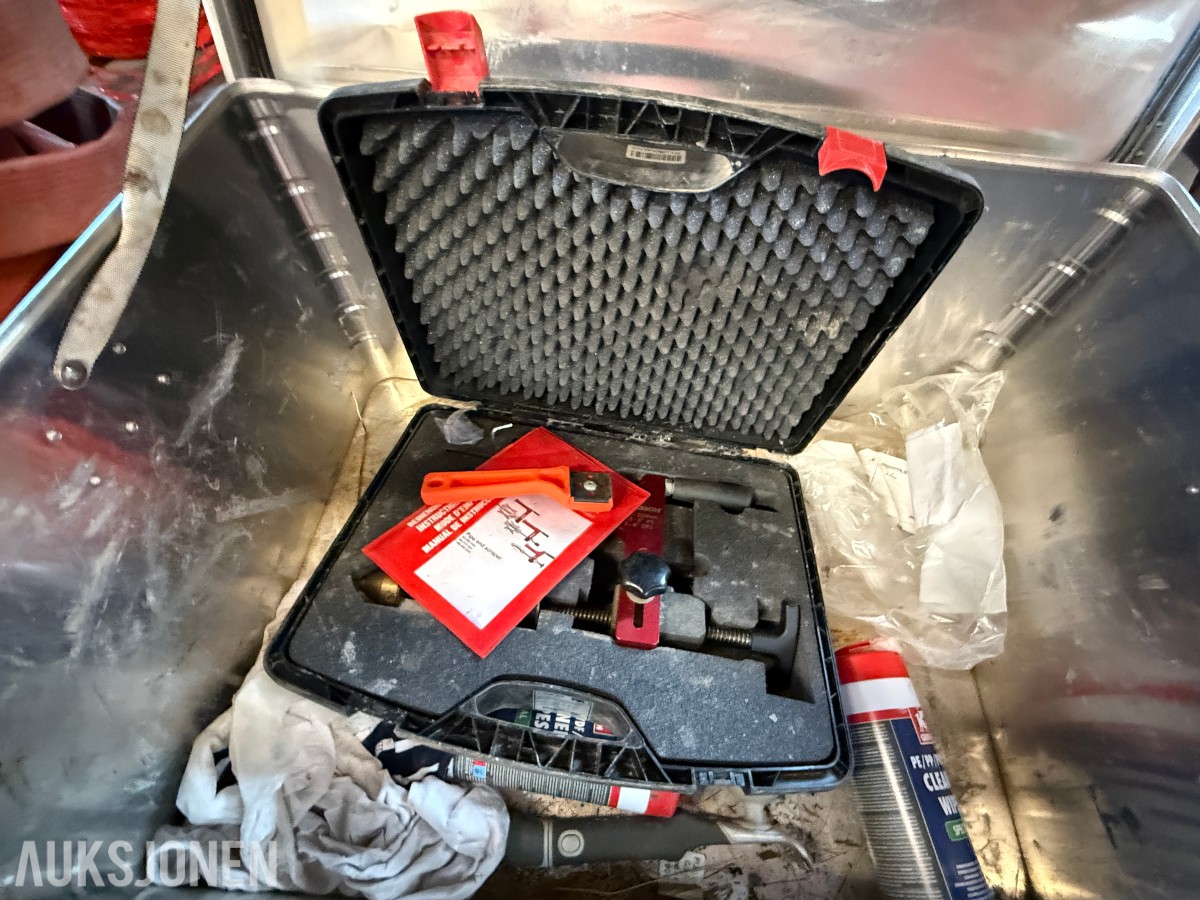 Elektra light PE Sveis og Plasson pipe end peeler