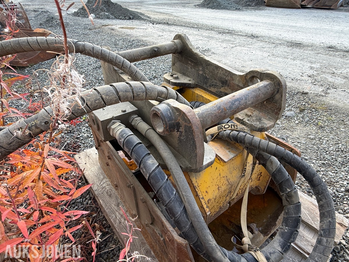 2009 Engcon Pulse 350 vibroplate - S50/60