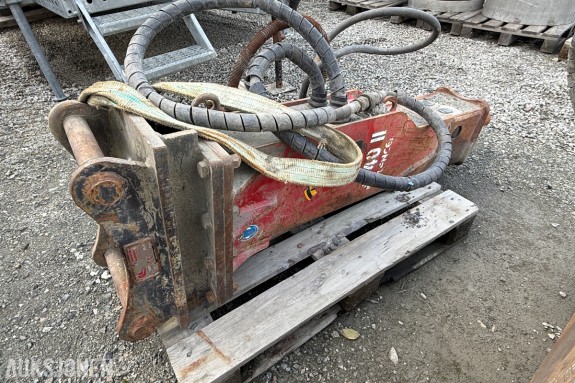 2010 JAB JB40S Pigghammer