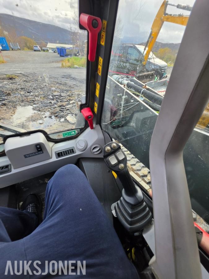 2015 Volvo MTC 125C, 896 timer - Skidster