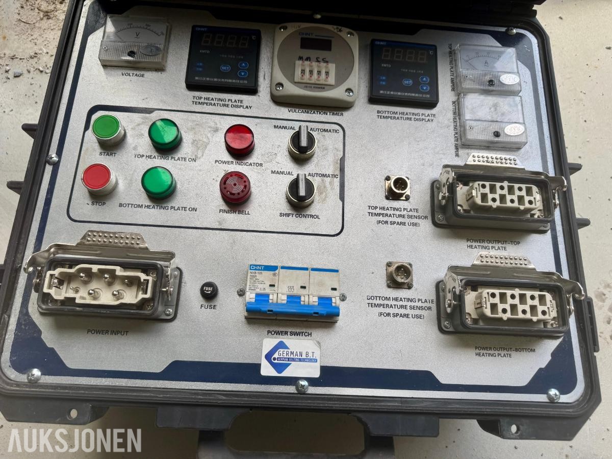 German B.T.  vulkaniseringspresse for transportbånd med styringsenhet