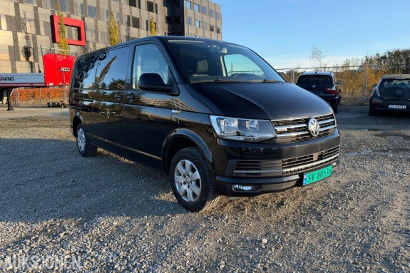 2017 Volkswagen Transporter 2,0 TDI 150hk automat Lang 4Motion servicehefte 3 seter acc hengerfeste