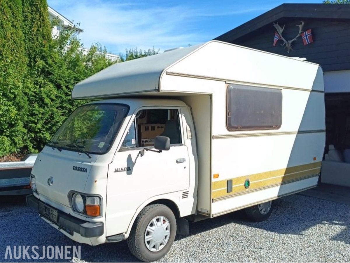 1983 Toyota Hiace Campingbil Veteran, Samleobjekt?