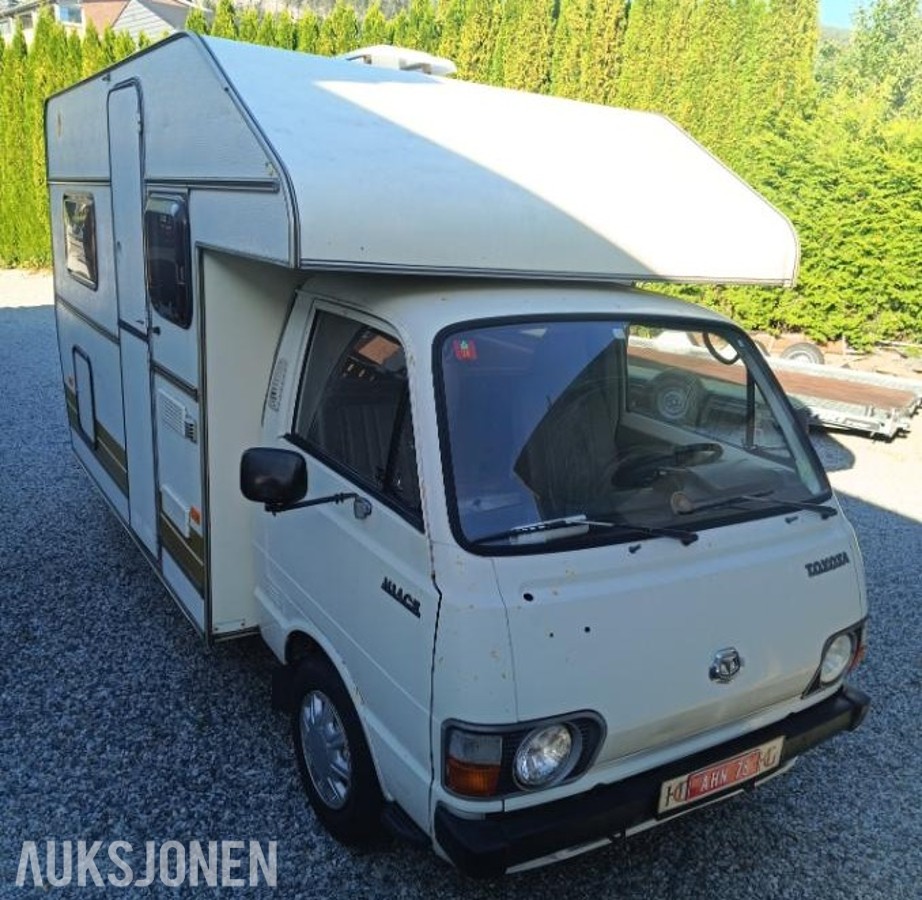 1983 Toyota Hiace Campingbil Veteran, Samleobjekt?
