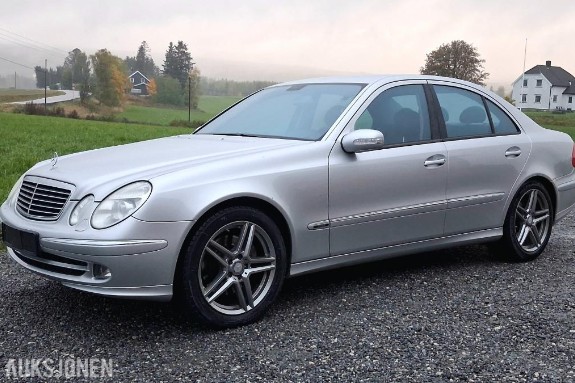 2005 Mercedes-Benz E350 272 hk V6 servicer fulgt Automat eu ok 08.2028