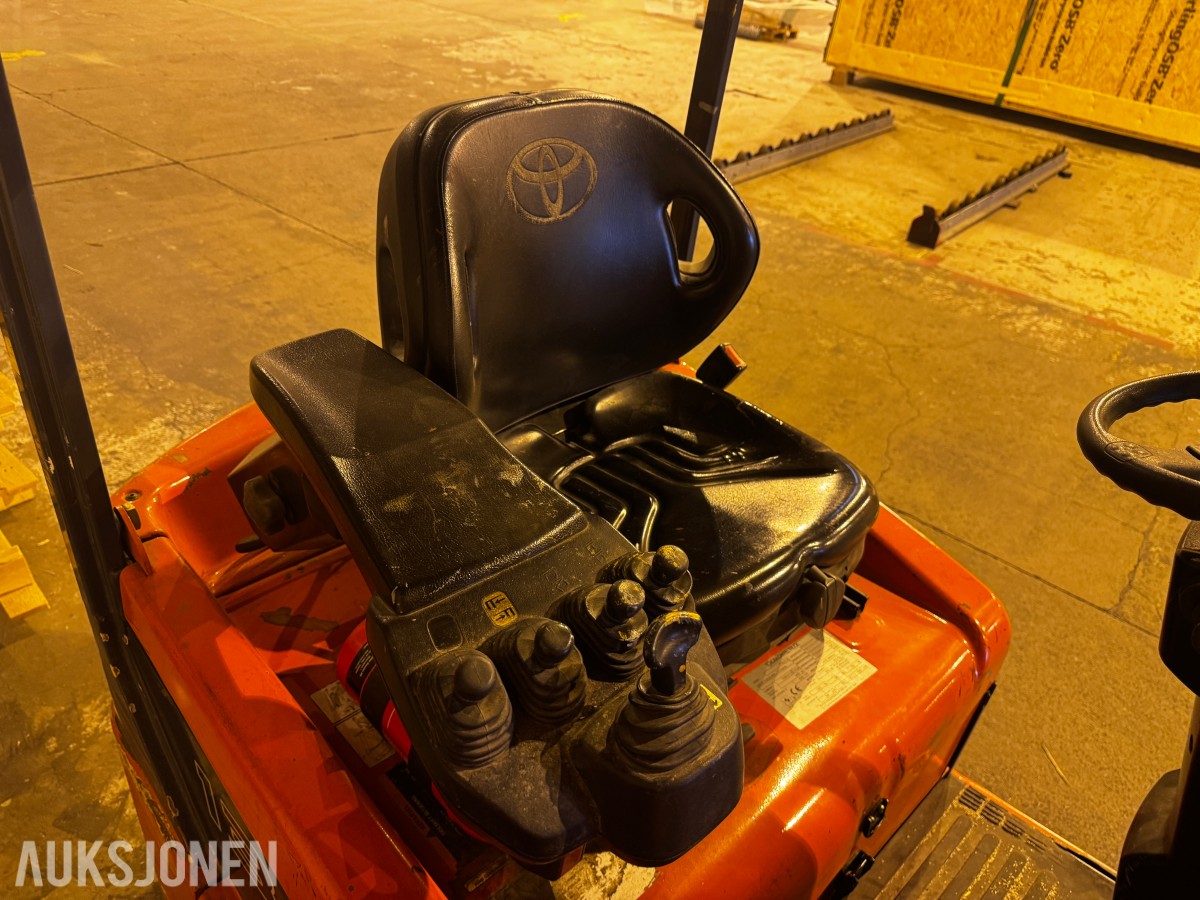 2006 Toyota 7FBEST13 batteri truck 1200 kg løftekapasitet. 