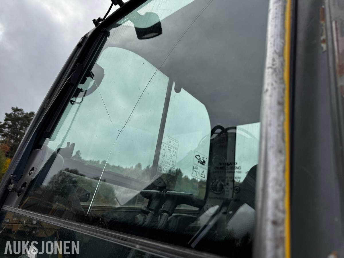 2014 Volvo ECR58D TILTROTATOR 4 SKUFFER