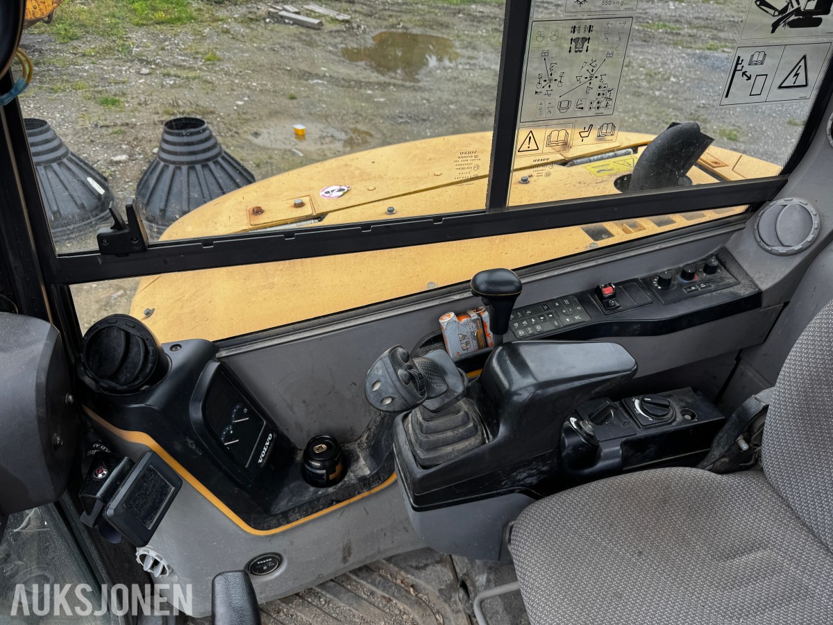 2014 Volvo ECR58D TILTROTATOR 4 SKUFFER