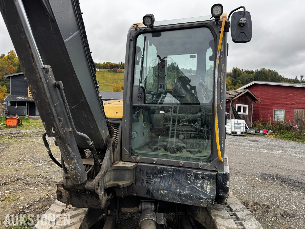 2014 Volvo ECR58D TILTROTATOR 4 SKUFFER