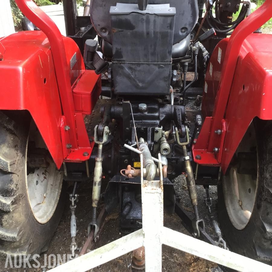 2006 Jinma 254 4WD traktor – Reparasjonsobjekt – Må ha ny toppakning