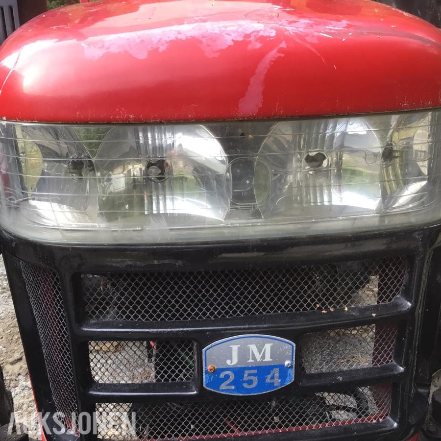 2006 Jinma 254 4WD traktor – Reparasjonsobjekt – Må ha ny toppakning
