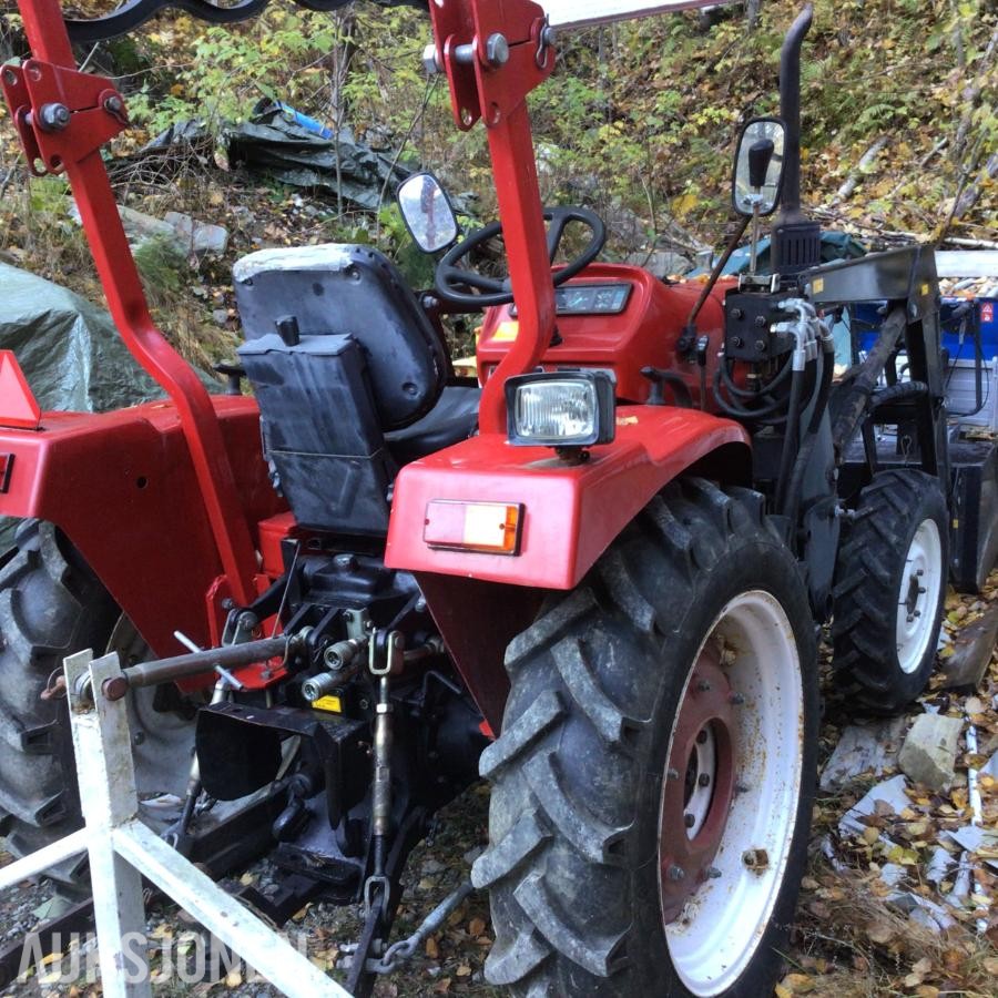 2006 Jinma 254 4WD traktor – Reparasjonsobjekt – Må ha ny toppakning