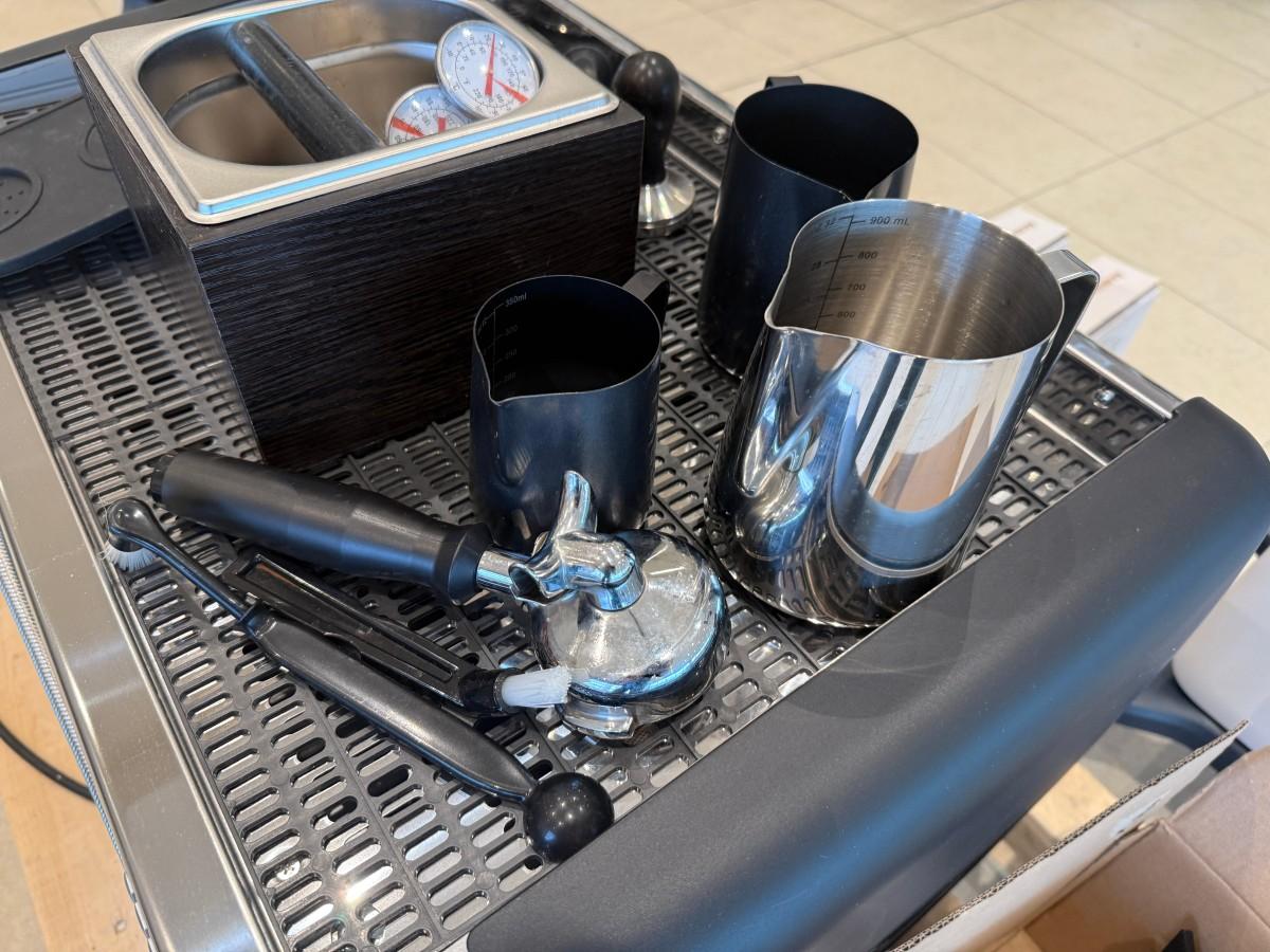 2026 Casadio Nettuno A/2 2-gruppers espressomaskin med Anfim Luna kaffekvern