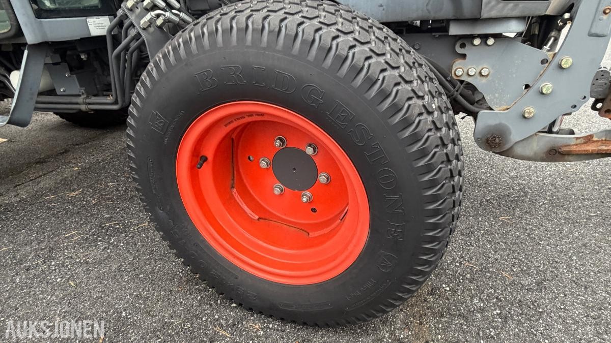 2018 Kubota L5240-II Traktor, HST, Tokvam skjær, 749 t