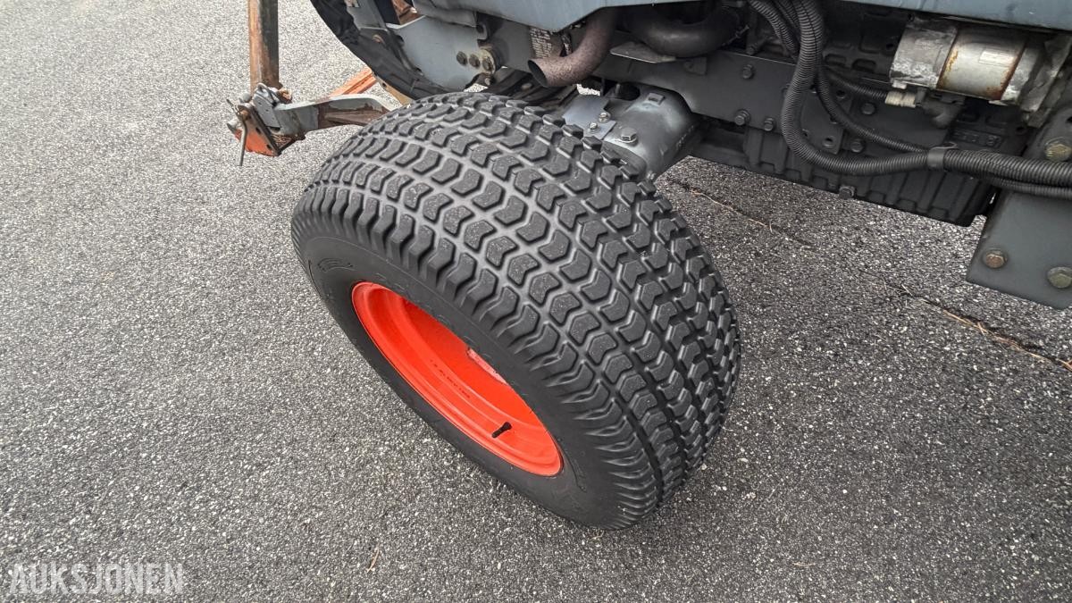2018 Kubota L5240-II Traktor, HST, Tokvam skjær, 749 t