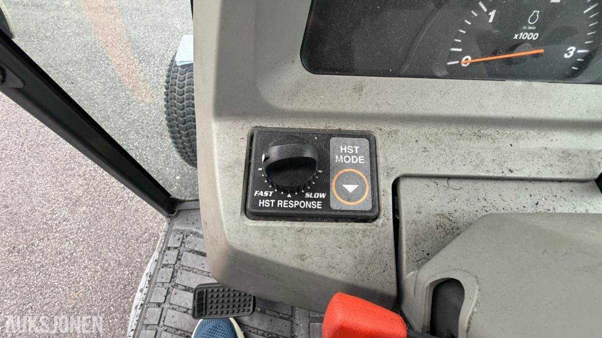 2018 Kubota L5240-II Traktor, HST, Tokvam skjær, 749 t