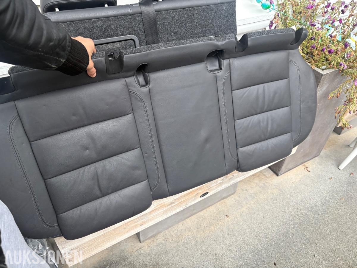 2003 Skinnseter VW Golf MK5