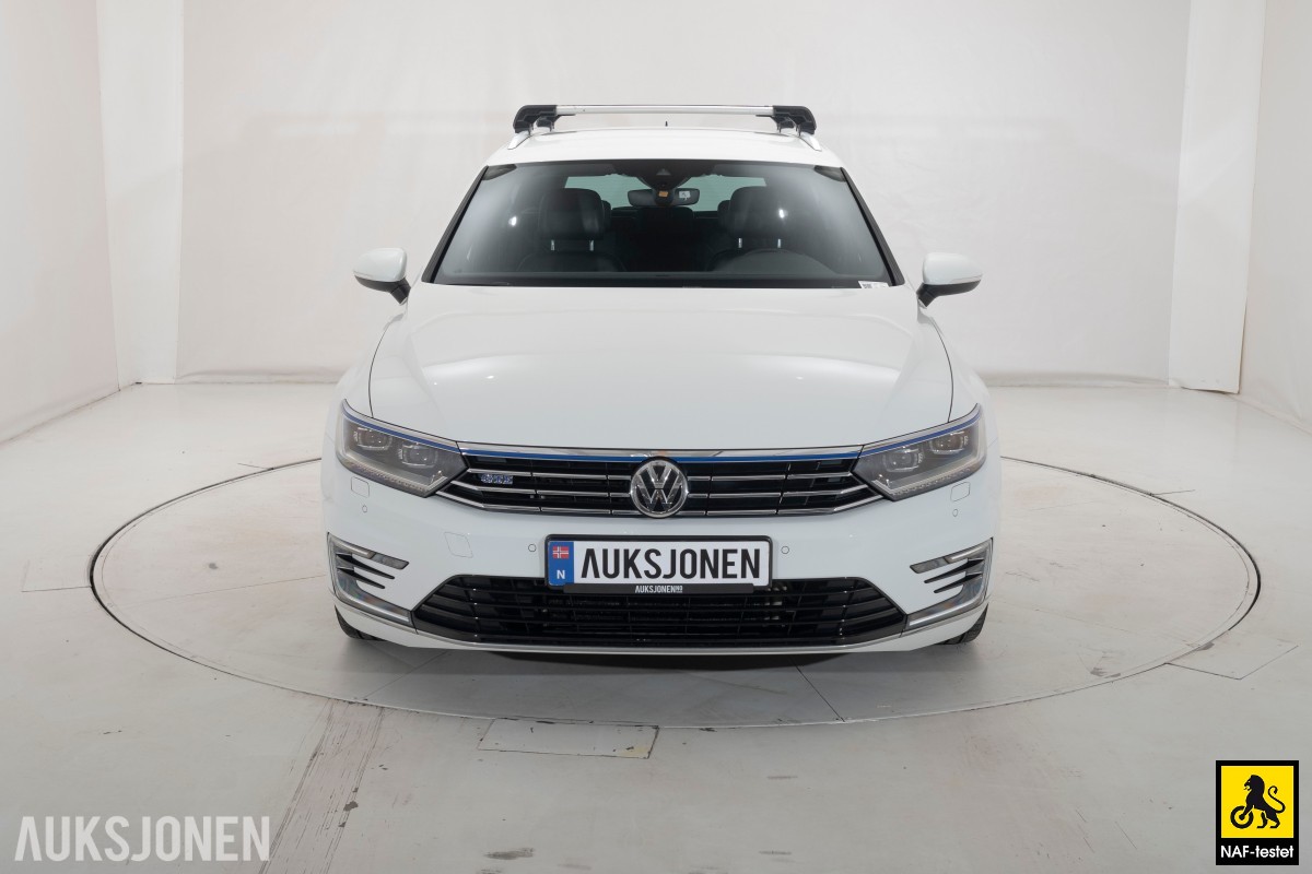 2017 Volkswagen Passat GTE HENGERFESTE KAMERA SKINN VARMER ACC LED
