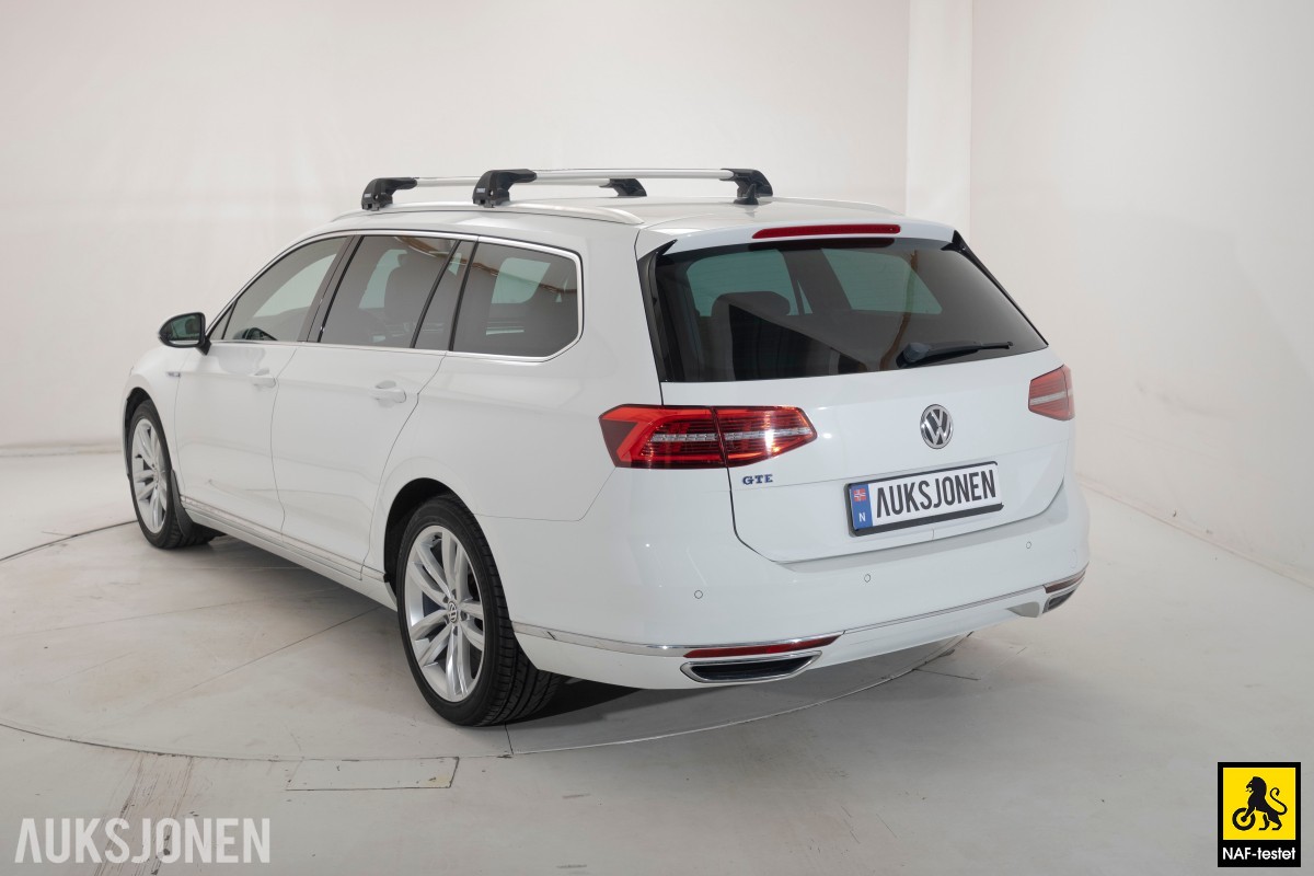 2017 Volkswagen Passat GTE HENGERFESTE KAMERA SKINN VARMER ACC LED
