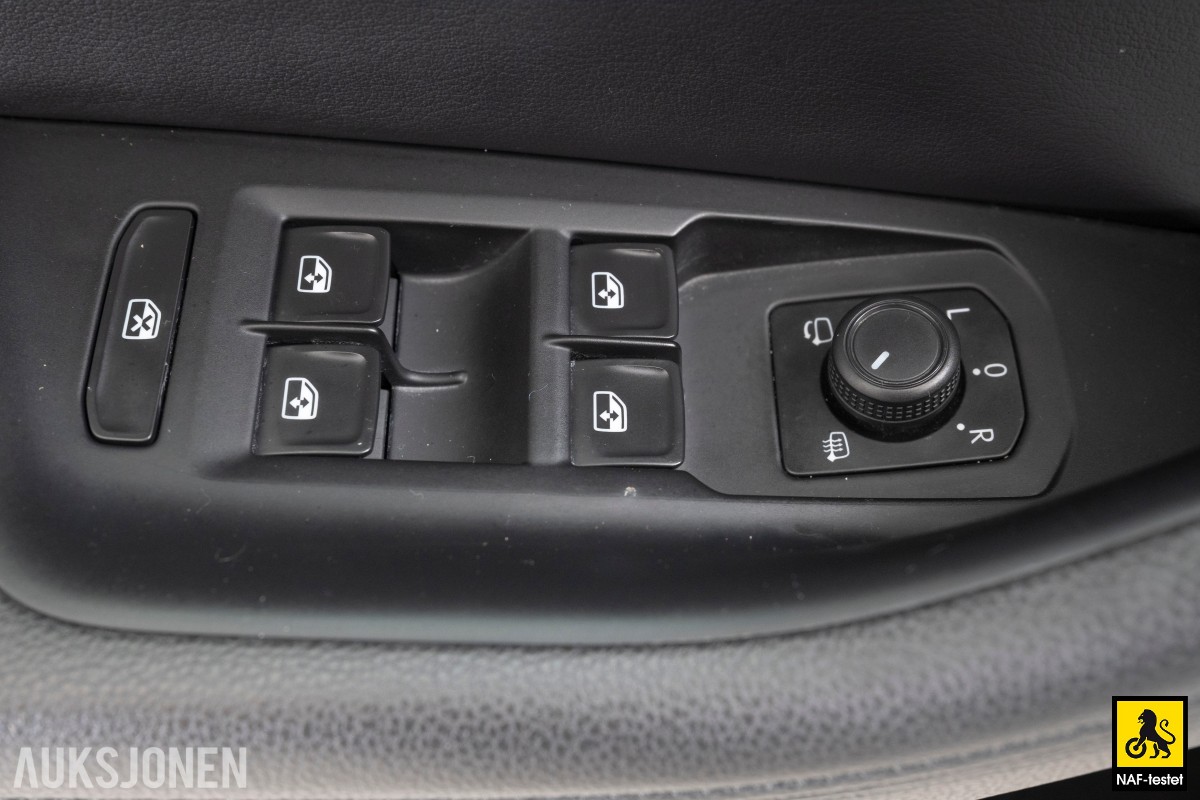 2017 Volkswagen Passat GTE HENGERFESTE KAMERA SKINN VARMER ACC LED