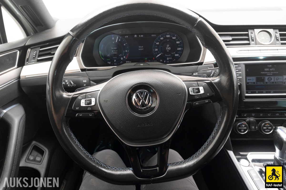 2017 Volkswagen Passat GTE HENGERFESTE KAMERA SKINN VARMER ACC LED