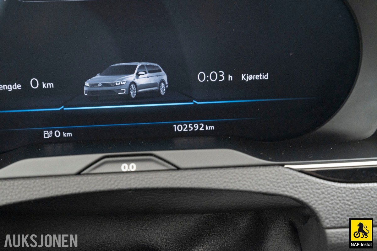 2017 Volkswagen Passat GTE HENGERFESTE KAMERA SKINN VARMER ACC LED
