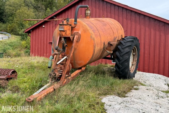 1979 Botnestal Gjødelvogn 2m3